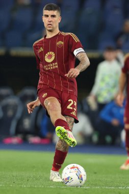 Roma, İtalya 13.4.2025: İtalyan futbol şampiyonluğu sırasında Roma 'dan Gianluca Mancini İtalya' dan Serie A Enilive 2024-2025 derby karşılaşması sırasında Roma 'daki Stadio Olimpico' da SS Lazio ile AS Roma karşılaşması.