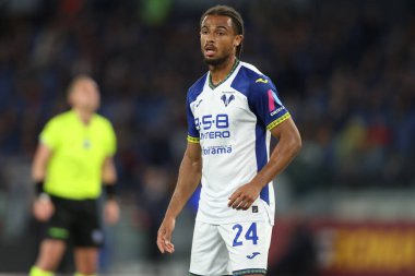 Roma, İtalya 19.4.2025: İtalya Futbol Şampiyonası sırasında Hellas Veorna 'dan Antoine Bernede Serie A Enilive 2024-2025 Roma-Hellas Verona maçında Roma' da Stadio Olimpico 'da.