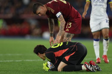 Roma, İtalya 19.4.2025: Roma 'dan Gianluca Mancini, İtalya futbol şampiyonası sırasında Roman Mil Svilar Serie A Enilive 2024-2025 Roma-Hellas Verona maçında Roma' daki Stadio Olimpico 'da.