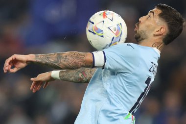 Roma, İtalya 28.4.2025: İtalyan futbol şampiyonluğu sırasında Parmalı Adrian Bernabe Serie A Enilive 2024-2025 Derby maçı sırasında SS Lazio ile Parma Calcio 1913 Roma 'daki Stadio Olimpico karşılaşmasında.