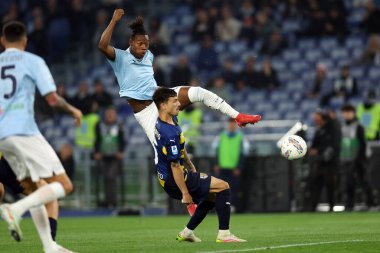 Roma, İtalya 28.4.2025: Lazio 'dan Tijjani Noslin, İtalya futbol şampiyonluğu sırasında Parma' dan Enrico Del Prato Serie A Enilive 2024-2025 Derby karşılaşmasında SS Lazio - Parma Calcio 1913 Roma 'daki Stadio Olimpico karşılaşmasında.