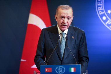 Roma, İtalya 29.4.2025: İtalya Başbakanı Giorgia Meloni, Türkiye Cumhurbaşkanı Recep Tayyip Erdoğan 'ı Roma ile Ankara arasındaki dördüncü zirvenin yapılacağı Villa Pamphili' de karşıladı.