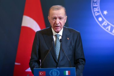 Roma, İtalya 29.4.2025: İtalya Başbakanı Giorgia Meloni, Türkiye Cumhurbaşkanı Recep Tayyip Erdoğan 'ı Roma ile Ankara arasındaki dördüncü zirvenin yapılacağı Villa Pamphili' de karşıladı.