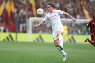 Roma, İtalya 04.05.2025: İtalya Futbol Şampiyonası sırasında Fiorentina 'dan Nicolo Zaniolo Serie A Enilive 2024-2025 Roma - ACF Fiorentina maçında Roma' daki Stadio Olimpico.