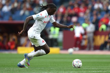 Roma, İtalya 04.05.2025: İtalyan futbolcu Moise Kean İtalya Futbol Şampiyonası sırasında Serie A Enilive 2024-2025 Roma ACF Fiorentina 'ya karşı Roma' daki Stadio Olimpico 'da oynanan karşılaşma.