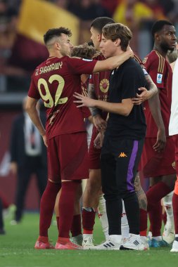 Roma, İtalya 04.05.2025: Roman Stephan El Shaarawy, Roman Gianluca Mancini, İtalyan futbol şampiyonası sonunda Eduardo Love Serie A Enilive 2024-2025 Roma ACF Fiorentina 'ya karşı Roma' daki Stadio Olimpico 'da oynanan karşılaşma.