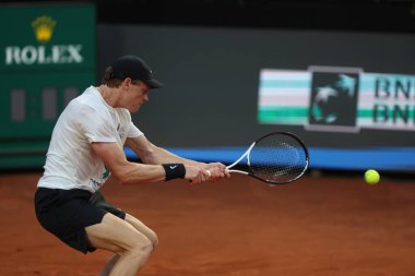 Roma İtalya 05.05.2025: Jannik Sinner 'ın ilk antrenman oturumu, diskalifiye olduktan sonra, 2025 Roma Uluslararası Tenis Şampiyonası' nda.