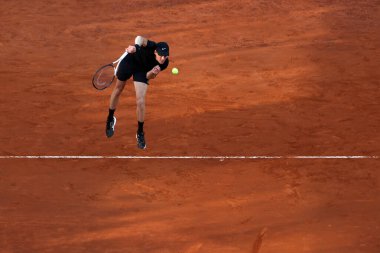 Roma, İtalya 18 Mayıs 2025: Erkekler finali, Jannik Sinner (ITA) Internazionali BNL 'Italia 2025 ATP Masters 1000' de Foro Italico 'da Carlos Alcaraz (ESP) karşısında.
