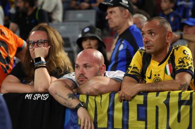 Münih, Almanya 31 Mayıs 2025: Münih 'teki Allianz Arena' da Paris Saint Germain ile Inter Milan arasında oynanan 2024-2025 UEFA Şampiyonlar Ligi final maçı sonrasında taraftarlar dağıldı.