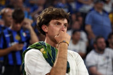 Münih, Almanya 31 Mayıs 2025: Münih 'teki Allianz Arena' da Paris Saint Germain ile Inter Milan arasında oynanan 2024-2025 UEFA Şampiyonlar Ligi final maçı sonrasında taraftarlar dağıldı.