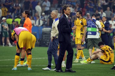 Münih, Almanya 31 Mayıs 2025: Simone Inzaghi, Münih 'teki Allianz Arena' da Paris Saint Germain ile Inter Milan arasında oynanan 2024-2025 UEFA Şampiyonlar Ligi final maçının ardından hayal kırıklığı koçu..