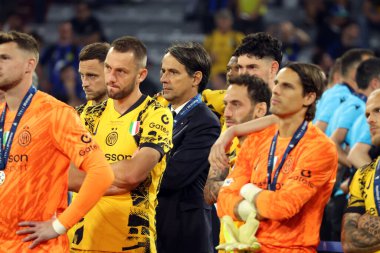 Münih, Almanya 31 Mayıs 2025: Simone Inzaghi, Münih 'teki Allianz Arena' da Paris Saint Germain ile Inter Milan arasında oynanan 2024-2025 UEFA Şampiyonlar Ligi final maçının ardından hayal kırıklığı koçu..