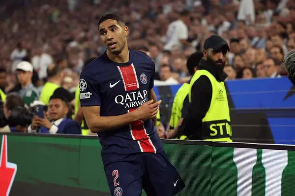 Münih, Almanya 31 Mayıs 2025: PSG 'den Achraf Hakimi 2024-2025 UEFA Şampiyonlar Ligi Finali sırasında Paris Saint Germain ile Inter Milan arasında Münih' teki Allianz Arena 'da oynanan karşılaşmada.