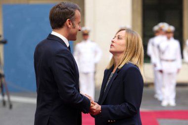 Roma, İtalya, 3 Haziran 2025: İtalya Başbakanı Giorgia Meloni, Fransa Cumhuriyeti Başkanı Emmanuel Macron ile Palazzo Chigi 'de buluştu..