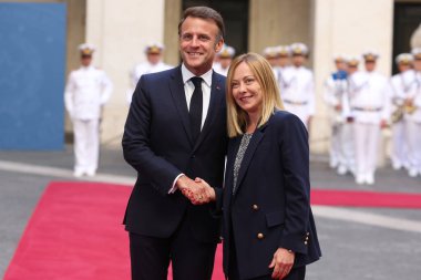 Roma, İtalya, 3 Haziran 2025: İtalya Başbakanı Giorgia Meloni, Fransa Cumhuriyeti Başkanı Emmanuel Macron ile Palazzo Chigi 'de buluştu..
