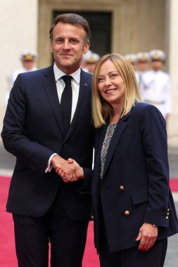 Roma, İtalya, 3 Haziran 2025: İtalya Başbakanı Giorgia Meloni, Fransa Cumhuriyeti Başkanı Emmanuel Macron ile Palazzo Chigi 'de buluştu..