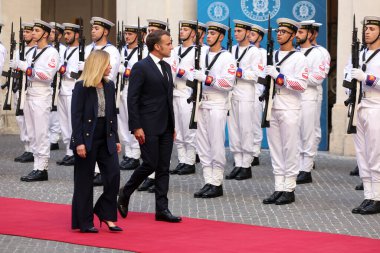 Roma, İtalya, 3 Haziran 2025: İtalya Başbakanı Giorgia Meloni, Fransa Cumhuriyeti Başkanı Emmanuel Macron ile Palazzo Chigi 'de buluştu..