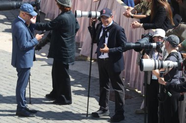 Vatikan Şehri, İtalya 25 Haziran 2025: Papa 16. Leo, 25 Haziran Çarşamba günü St. Peter Meydanı 'nda toplandı..