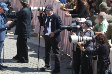 Vatikan Şehri, İtalya 25 Haziran 2025: Papa 16. Leo, 25 Haziran Çarşamba günü St. Peter Meydanı 'nda toplandı..