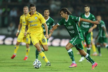 Frosinone, İtalya - 24 Ağustos 2025: Benito Stirpe Stadyumu 'nda Frosinone Calcio' ya karşı ABD Avellino 1912 arasındaki Serie B 2025-2026 maçının 1. gününde görüldü..