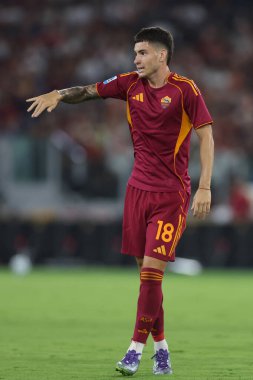 Roma, İtalya - 23 Ağustos 2025: Roma 'daki Olimpiyat Stadyumu' nda Roma ve Bologna FC 1909 arasındaki Serie A Enilive 2025-2026 maçının birinci gününde Roma 'nın Matias Soul' u görev başında görüldü.