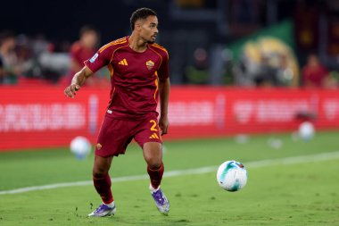 Roma, İtalya - 23 Ağustos 2025: Roman Devyne Rensch, Roma 'daki Olimpiyat Stadyumu' nda Roma - Bologna FC 1909 arasındaki Serie A Enilive 2025-2026 birinci maç gününde görev başında görüldü.