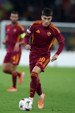 Roma, İtalya - 2 Ekim 2025: UEFA Ligi 2025 / 2026 'da Roma Olimpiyat Stadyumu' nda AS Romanlara karşı LOSC Lille arasındaki çatışmada görülen Romanların Matias Soul 'ü