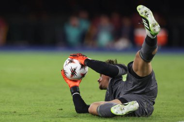 Roma, İtalya - 2 Ekim 2025: UEFA 2025 / 2026 UEFA Ligi sırasında Roma Olimpiyat Stadyumu 'nda AS Romanlara karşı LOSC Lille arasındaki çatışmada görülen Roman Mille Svilar