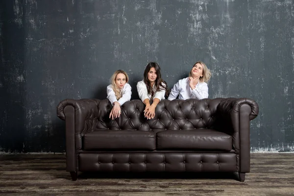 Beautiful Women Posing Sofa — Foto de Stock