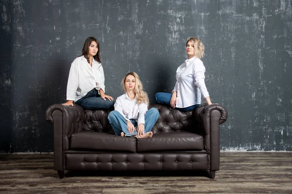 Beautiful Women Posing Sofa — Photo