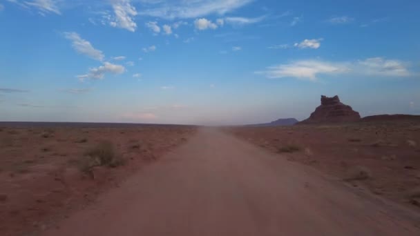 Hyperlapse Driving Valley Gods Westbound Road Sunset Bakifrån Utah Desert — Stockvideo