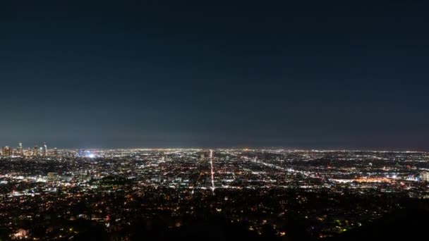 Los Angeles Night Skyline Griffith Park Time Tesla California Usa — стоковое видео
