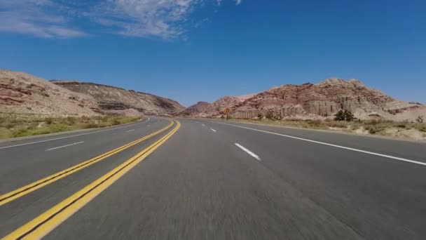 395 Scenic Byway Northbound Red Rock Canyon Ridgecrest Vista Frontal — Vídeo de stock