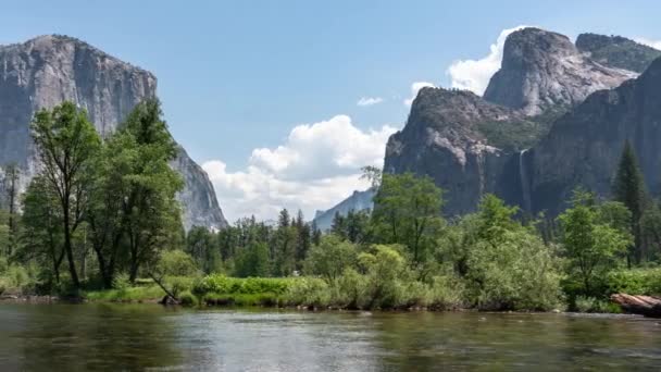 Yosemite Valley View Time Lapse Telephoto Pan Sierra Nevada Mountains — Vídeo de Stock