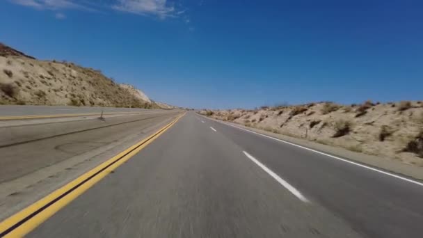 395 Scenic Byway Northbound Red Rock Canyon Ridgecrest Front View — Stock videók