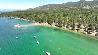 Tahoe Gölü Zephyr Koyu 'nun Havadan Çekimi L Forward Nevada ABD