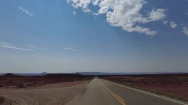 Moki Dugway Çöl Yolu 02. Arka Manzara Utah Güneybatı ABD