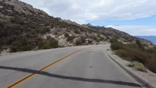 Sierra Nevada Mts Horseshoe Meadow Road Descend Multicam Front View — стоковое видео