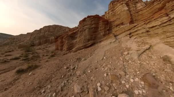 Czerwone Klify Wędrówki Pustyni Mojave California Usa — Wideo stockowe