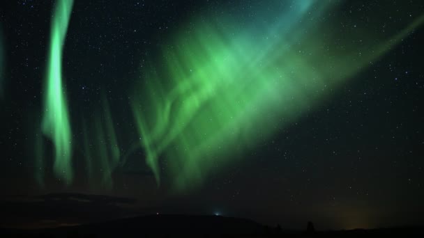 Aurora Green Starry Sky Над Iceberg Loop East — стоковое видео