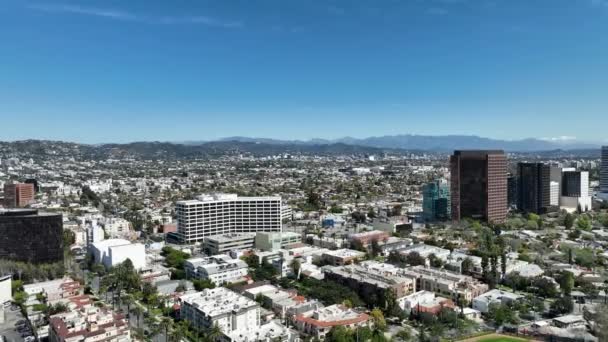 Los Angeles Hollywood Alkaen Beverly Hills Wilshire Blvd Aerial Shot — kuvapankkivideo