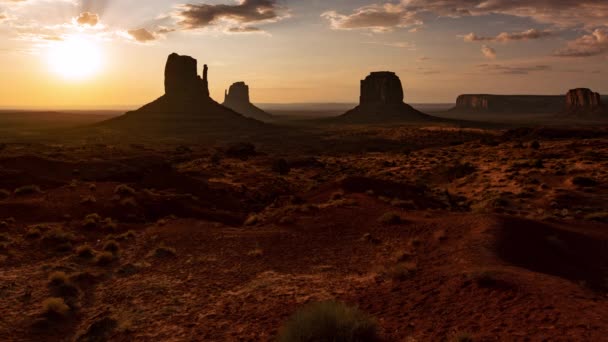 Monument Valley Sunrise Soaks Desert Time Lapse Arizona Sud Ouest — Video
