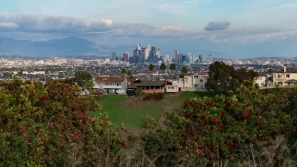 Los Angeles Downtown Skyline Telephoto Alkaen Baldwin Hills Tilt California — kuvapankkivideo
