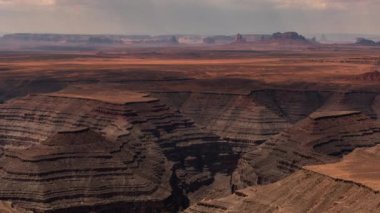 Muley Point San Juan Nehri ve Monument Valley Glen Kanyonu Ulusal Dinlenme Alanı Utah 'ın güneybatısında