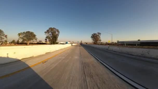 Bakersfield Freeway South Sunset Front View Ajokilvet Kalifornia Usa Ultra — kuvapankkivideo