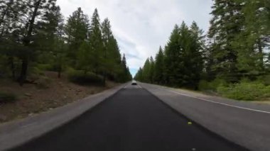 Volkanik Miras Manzarası Rocky Noktası 02 Arka Bakış Sürücü Plakası Oregon ABD Ultra Geniş