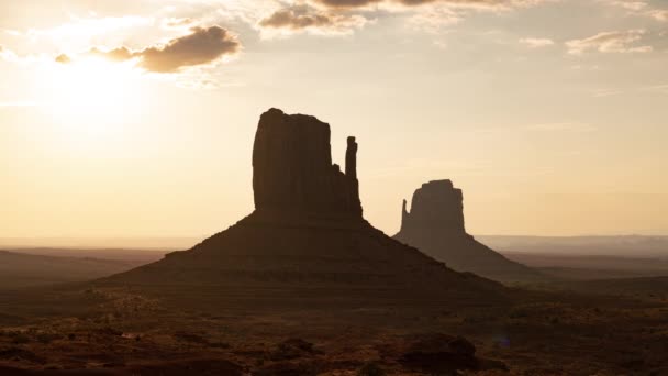 Monument Valley West Und East Mitten Butte Sunrise Zeitraffer Arizona — Stockvideo