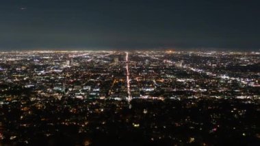 Kaliforniya 'daki Griffith Park Zaman Hızı Zoom' dan Los Angeles Gece Skyline