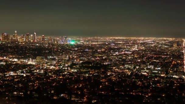 Los Angeles Downtown Night Cityscape Från Griffith Park Time Lapse Royaltyfri Stockfilm