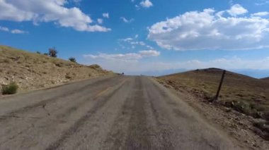 Beyaz Dağ Antik Bristlecone Sahnesi Byway Batı Önü Görünümü 03 Sürücü Plakası Kaliforniya ABD